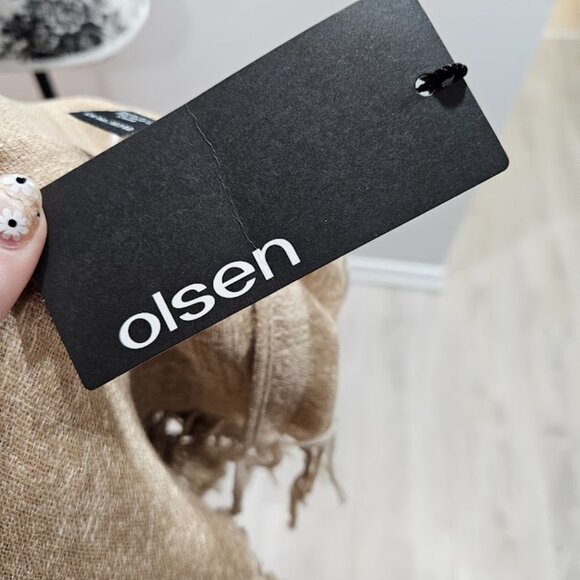 BNWT Beige Cream Olsen Scarf - Picture 5 of 9